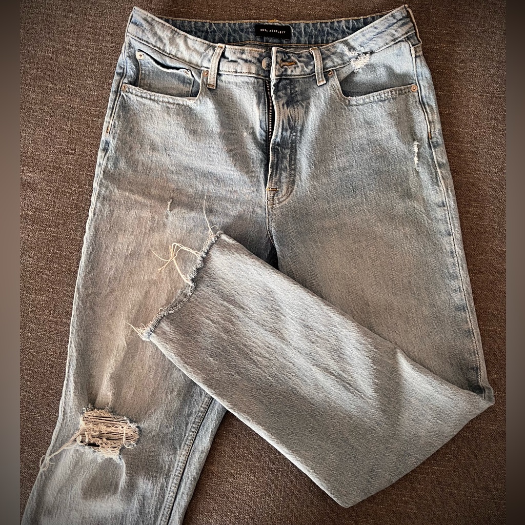 Women's Straight Leg Jeans - Light Blue